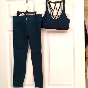 Under Armor 2pc.  leggings with Athletic bra top, Green Womens Sz Sm Heatgear